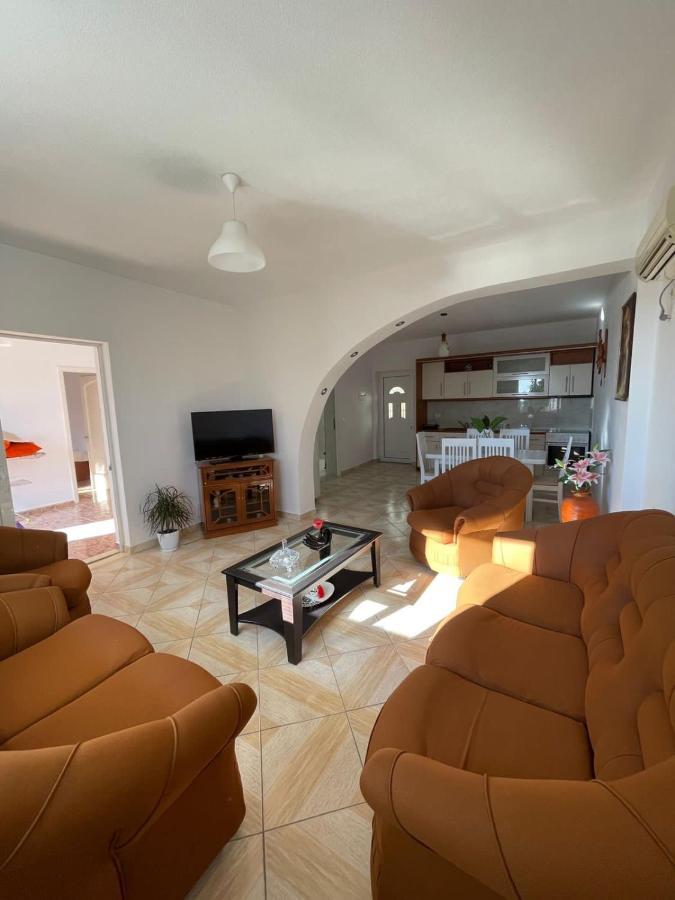 Villa Eden Breeze 2 Bedroom Apartment Саранда Экстерьер фото