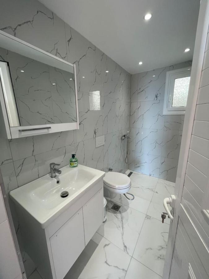 Villa Eden Breeze 2 Bedroom Apartment Саранда Экстерьер фото